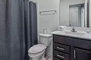 2333 Alumni Dr, Schaumburg, IL 60173 - Photo 16
