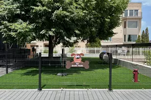 5815 N Sheridan Rd, Chicago, IL 60660 - Photo 12