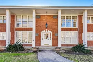 1777 Dewes St, Glenview, IL 60025 - Photo 1