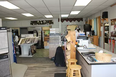 325 W Elm Street, Sycamore, IL 60178 - Photo 12