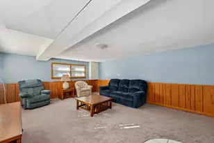 1215 W Sigwalt St, Arlington Heights, IL 60005 - Photo 14