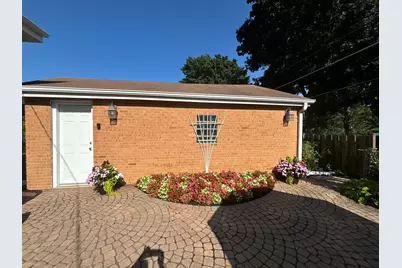 1215 W Sigwalt Street, Arlington Heights, IL 60005 - Photo 22