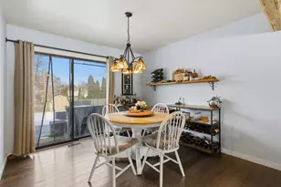 29W200 Forest Ave, West Chicago, IL 60185 - Photo 8