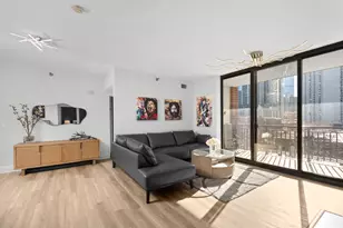 55 W Delaware Pl, Chicago, IL 60610 - Photo 4