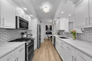 55 W Delaware Pl, Chicago, IL 60610 - Photo 6