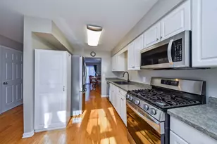 1238 Alexandria Ct, Geneva, IL 60134 - Photo 8