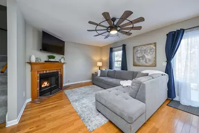 1238 Alexandria Court, Geneva, IL 60134 - Photo 4