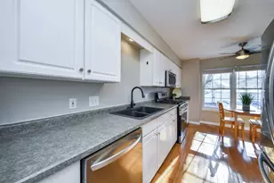 1238 Alexandria Ct, Geneva, IL 60134 - Photo 6