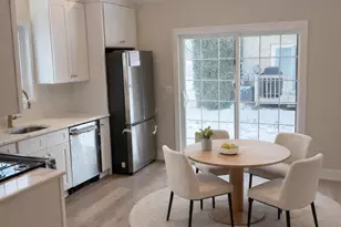 9037 W 111th St, Palos Hills, IL 60465 - Photo 4