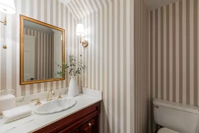 207 N Green Bay Road, Lake Forest, IL 60045 - Photo 18