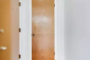 8428 McCormick Blvd, Skokie, IL 60076 - Photo 22