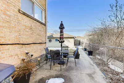 8428 McCormick Boulevard, Skokie, IL 60076 - Photo 44