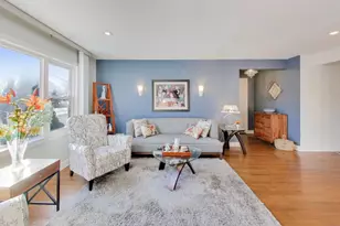 8428 McCormick Blvd, Skokie, IL 60076 - Photo 6