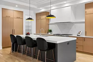 3846 N Bell Ave, Chicago, IL 60618 - Photo 8