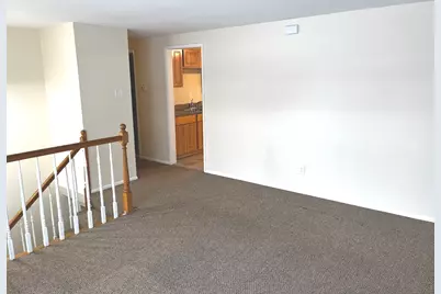 335 E Mulberry Drive, Glenwood, IL 60425 - Photo 2