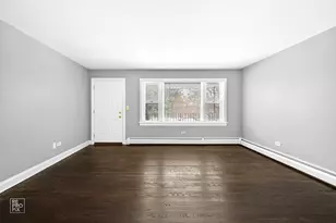 115 Dover Dr, Des Plaines, IL 60018 - Photo 2