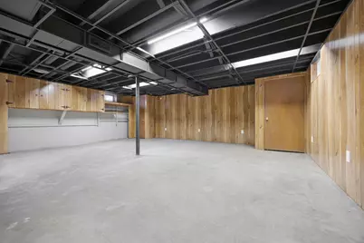 219 N Ridgemoor Avenue, Mundelein, IL 60060 - Photo 22