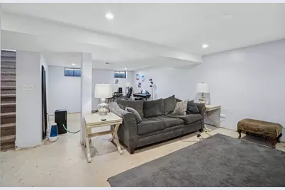 722 S 9th Avenue, Saint Charles, IL 60174 - Photo 12