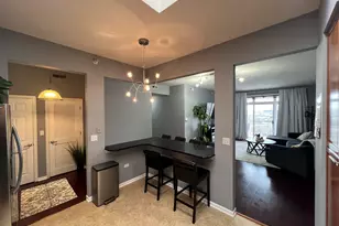 390 S Western Ave, Des Plaines, IL 60016 - Photo 8