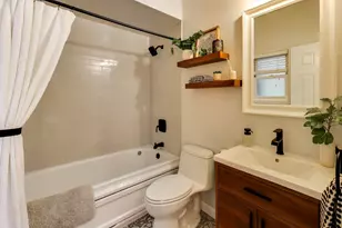 2852 N Damen Ave, Chicago, IL 60618 - Photo 16