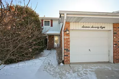 1678 Groton Court #1678, Wheaton, IL 60189 - Photo 2