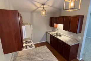 1313 N Red Oak Cir, Round Lake Beach, IL 60073 - Photo 14