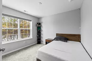 520 Silverton Dr, Grayslake, IL 60030 - Photo 12