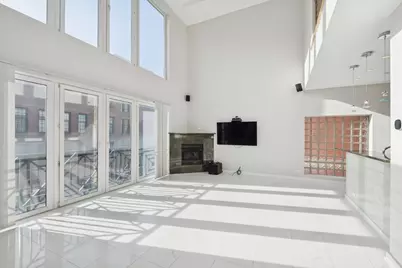 1614 W Augusta Boulevard #3, Chicago, IL 60622 - Photo 4