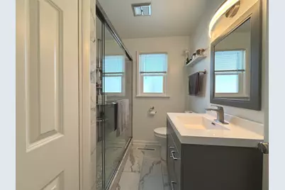 315 W Brookmont Boulevard, Bradley, IL 60915 - Photo 18