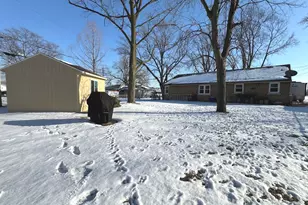 315 W Brookmont Blvd, Bradley, IL 60915 - Photo 24