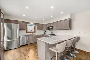 540 Parkside Dr, Elburn, IL 60119 - Photo 12