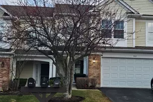 902 Huntington Dr, Elk Grove Village, IL 60007 - Photo 1