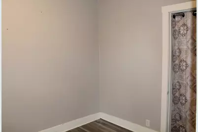 404-1/2 Liberty Street #UPSTAIRS, Morris, IL 60450 - Photo 12