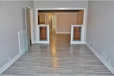 404-1/2 Liberty Street #UPSTAIRS, Morris, IL 60450 - Photo 4