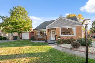 4045 Stillwell Pl, Oak Lawn, IL 60453 - Photo 2