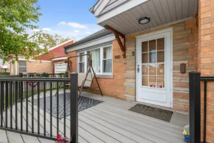 4045 Stillwell Pl, Oak Lawn, IL 60453 - Photo 4