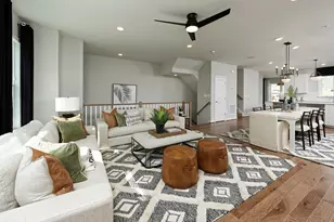 200 Mountain Interval Rd, Schaumburg, IL 60193 - Photo 6