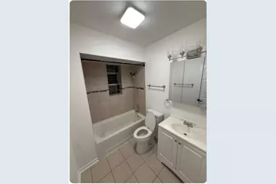 1649 W Garfield Boulevard #2, Chicago, IL 60636 - Photo 8