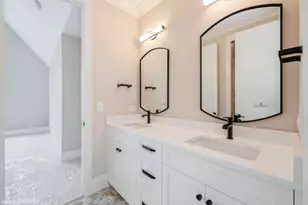 [Address not provided], Willowbrook, IL 60527 - Photo 24