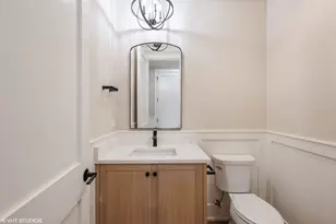 [Address not provided], Willowbrook, IL 60527 - Photo 16