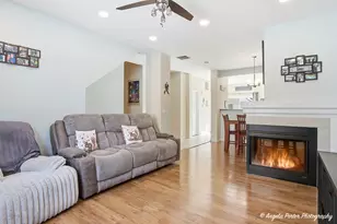 2003 Concord Dr, McHenry, IL 60050 - Photo 4