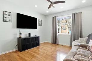 2003 Concord Dr, McHenry, IL 60050 - Photo 6