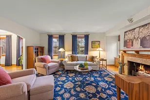 909 S Wheaton Ave, Wheaton, IL 60189 - Photo 4