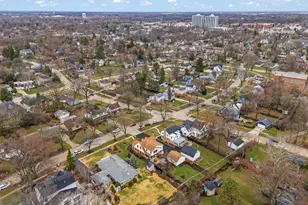 909 S Wheaton Ave, Wheaton, IL 60189 - Photo 44