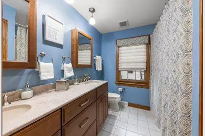 909 S Wheaton Avenue, Wheaton, IL 60189 - Photo 20