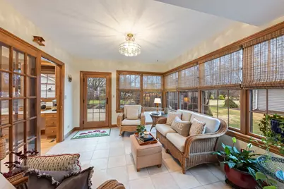 909 S Wheaton Avenue, Wheaton, IL 60189 - Photo 12