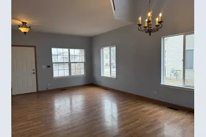 2208 Rebecca Circle #2208, Montgomery, IL 60538 - Photo 4