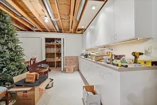 9 Spruce Ct, Bloomington, IL 61704 - Photo 38