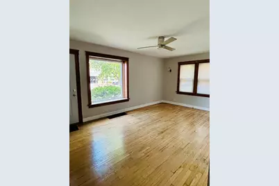 521 E 161st Place, South Holland, IL 60473 - Photo 2