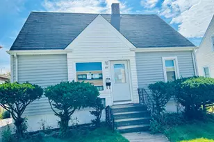 521 E 161st Pl, South Holland, IL 60473 - Photo 1